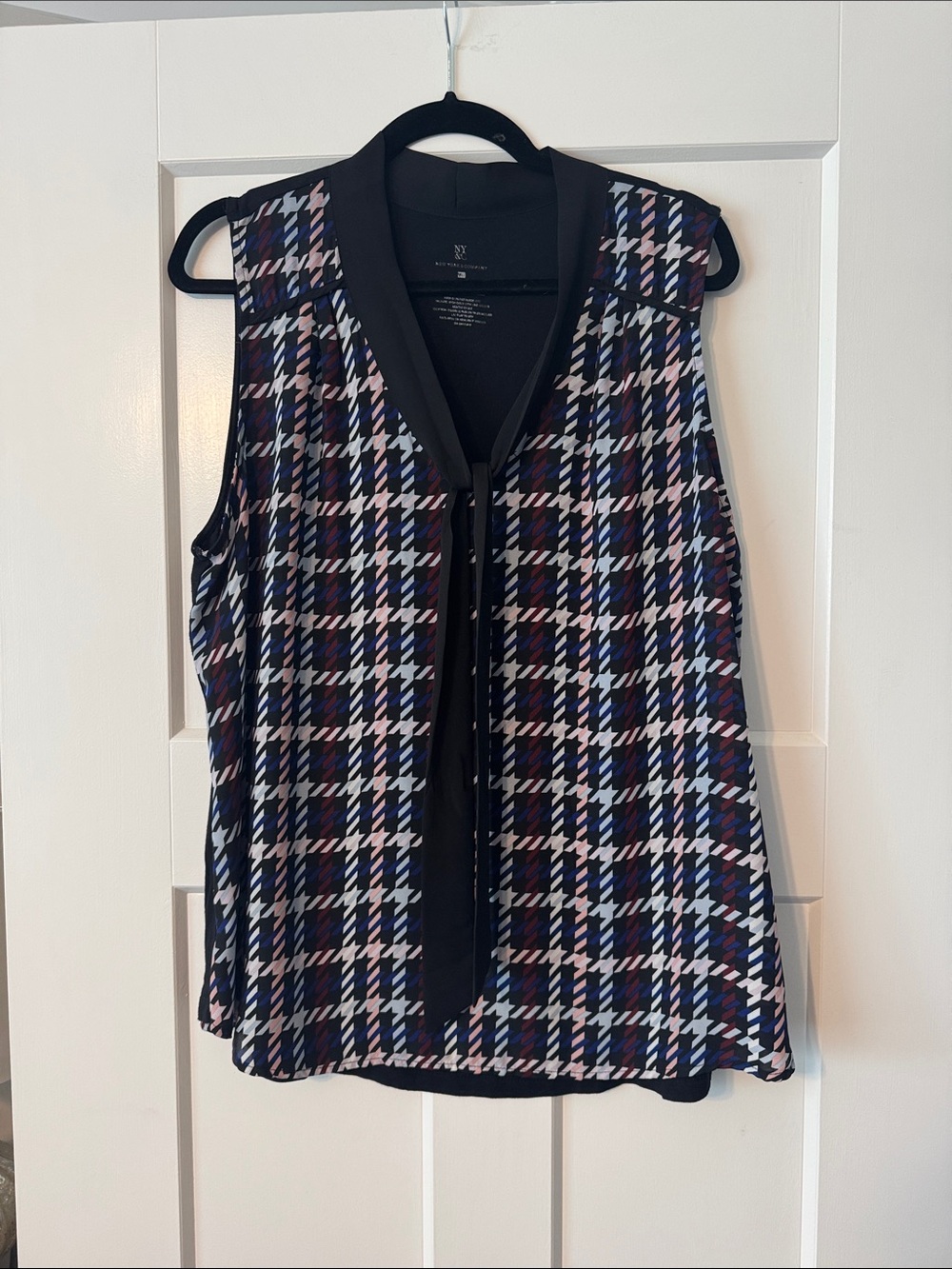 Sleeveless Tie-Neck Plaid Blouse - Black / Blue